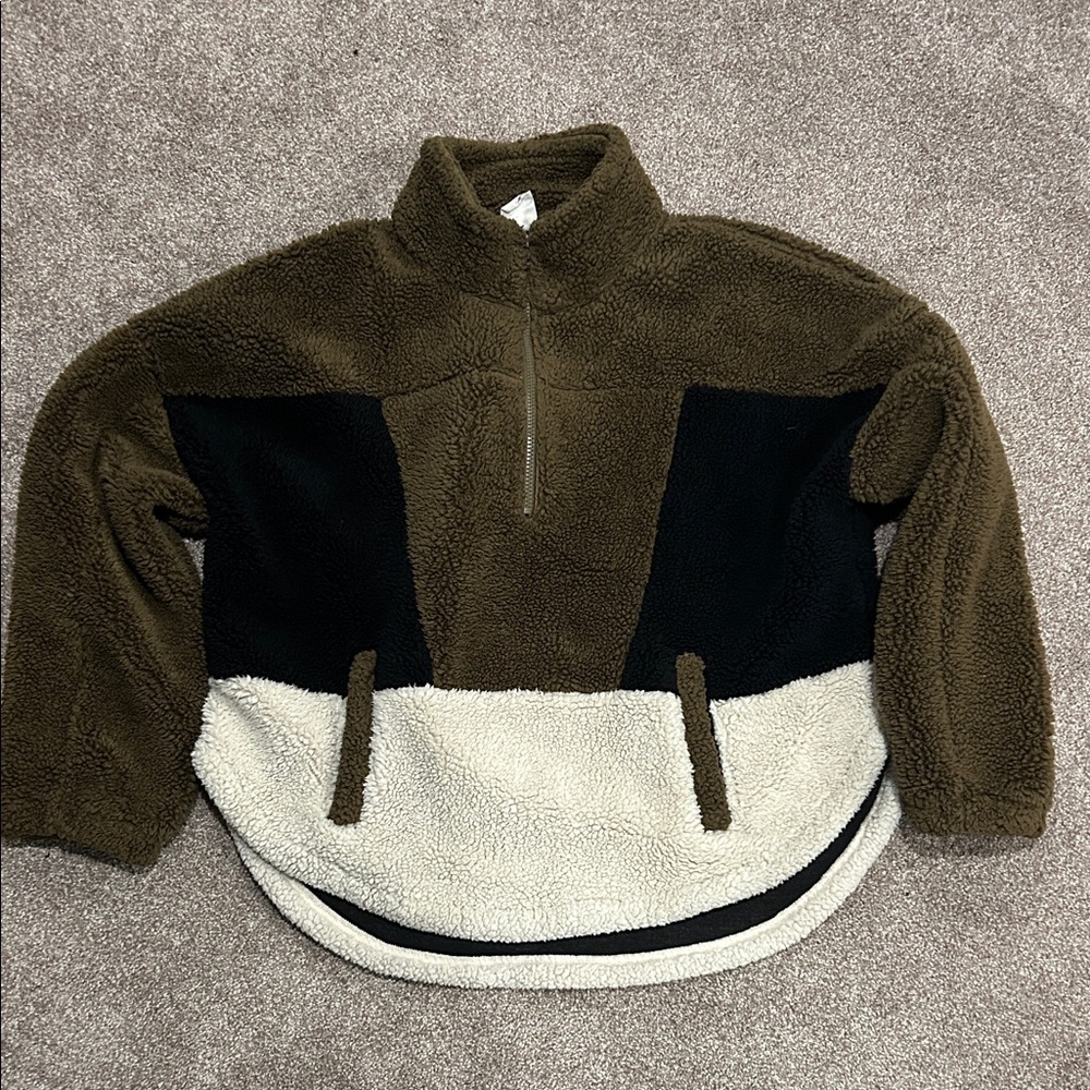 Colorblock Sherpa Pullover - Olive, Black & Cream